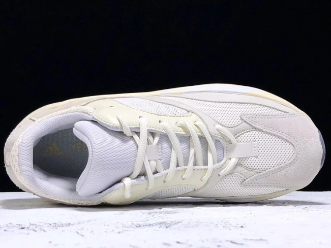 EG7596 Yeezy Adidas 700 Analog Boost 0823